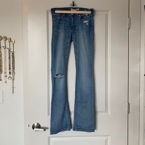 ♡ Abercrombie & Fitch low-rise bootcut jeans​